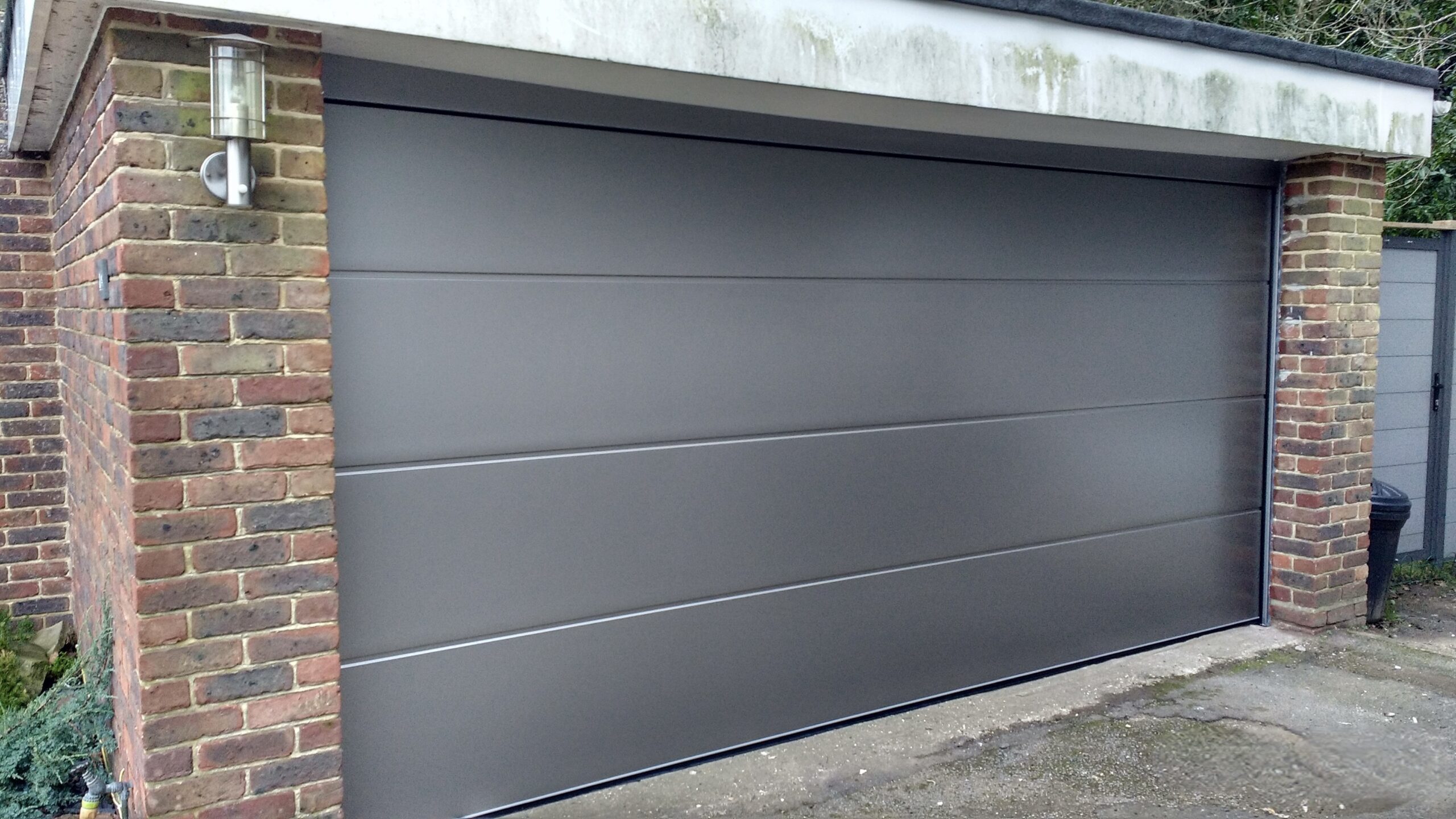 Flush Smooth Vertical Lift Sectional