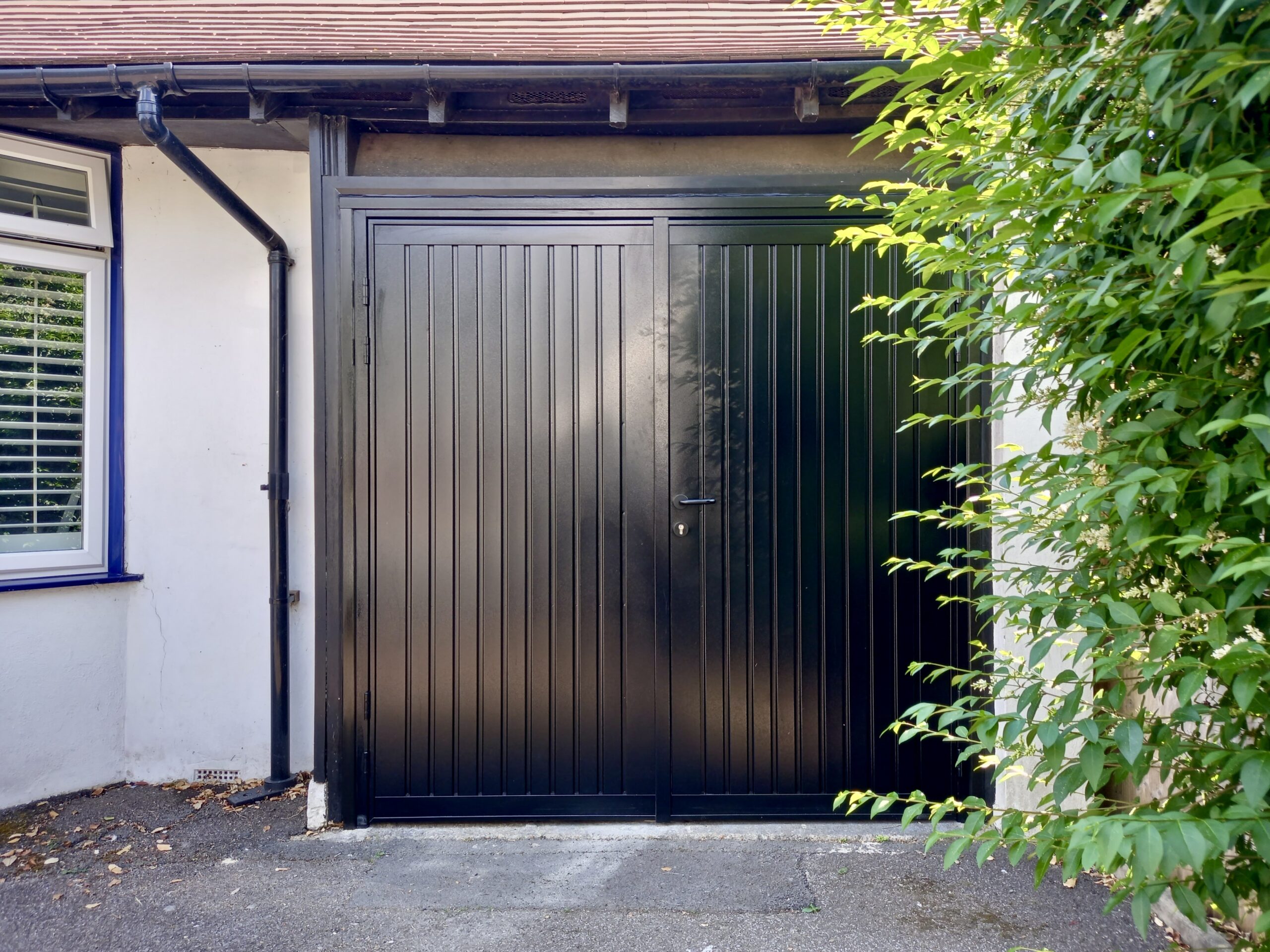 Steel Vertical Side Hinged