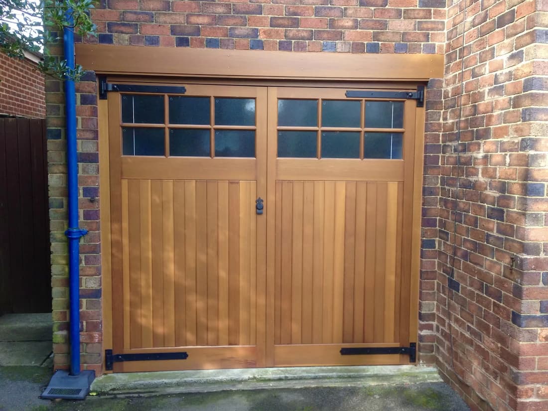 Cedar Timber Side Hinged