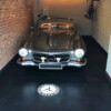 Mercedes in Garage
